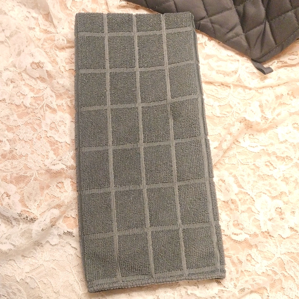 ⚜️ Oven Mitt and Towel Set - Picture 5 of 8